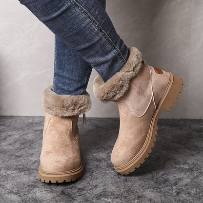 Staubige griechische Winterstiefel