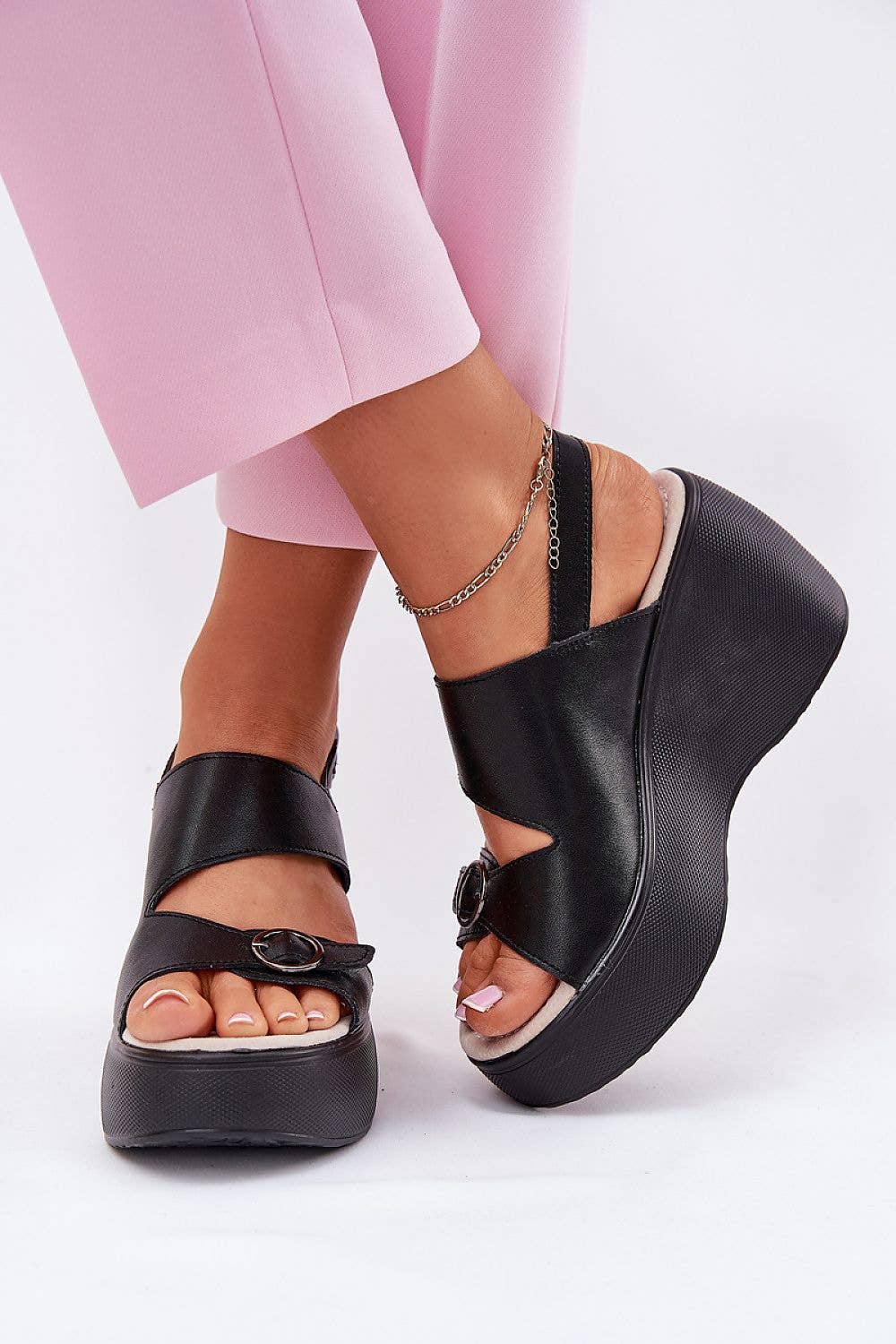 Malaga Drip Sandalias de cuña modelo 213459. Camina con estilo.