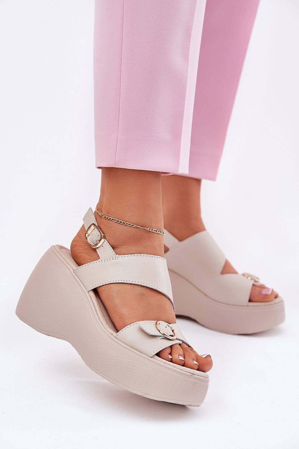 Malaga Drip Sandalias de cuña modelo 213459. Camina con estilo.